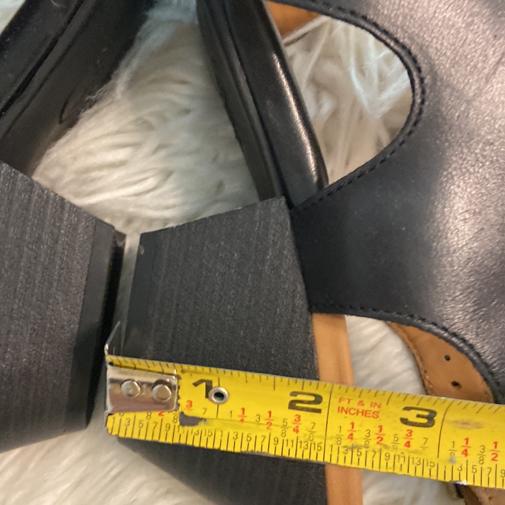 BOC Leather Women's Sandals size 10 see all photos for condition color black - Picture 7 of 12